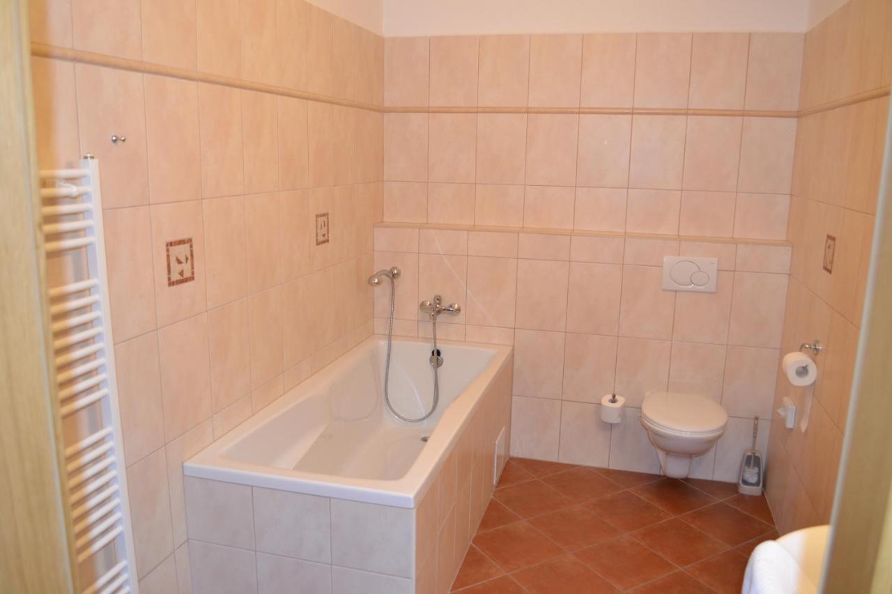 Penzion Nad Oborou Hradec Králové Cameră foto